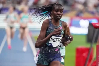Agnes Ngetich récord mundial